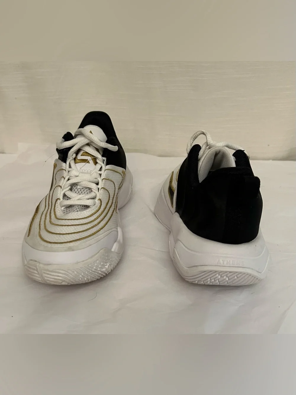 Nike Gianni Immortality 4 black and white Kids Athletic sneakers w/reverse swish